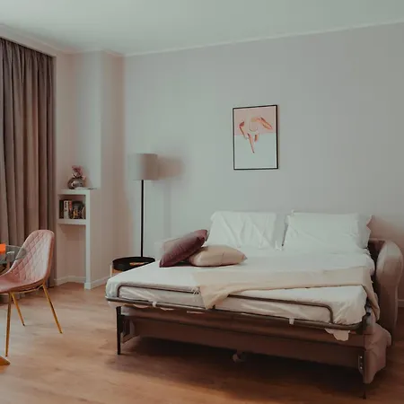 Bloom 35 Apartment