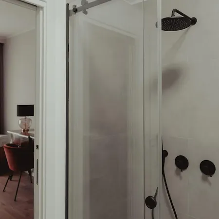 Bloom 35 Apartment *